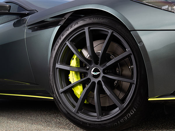 DB11 AMR - أداء جديد ومتميز في تشكيلة DB11